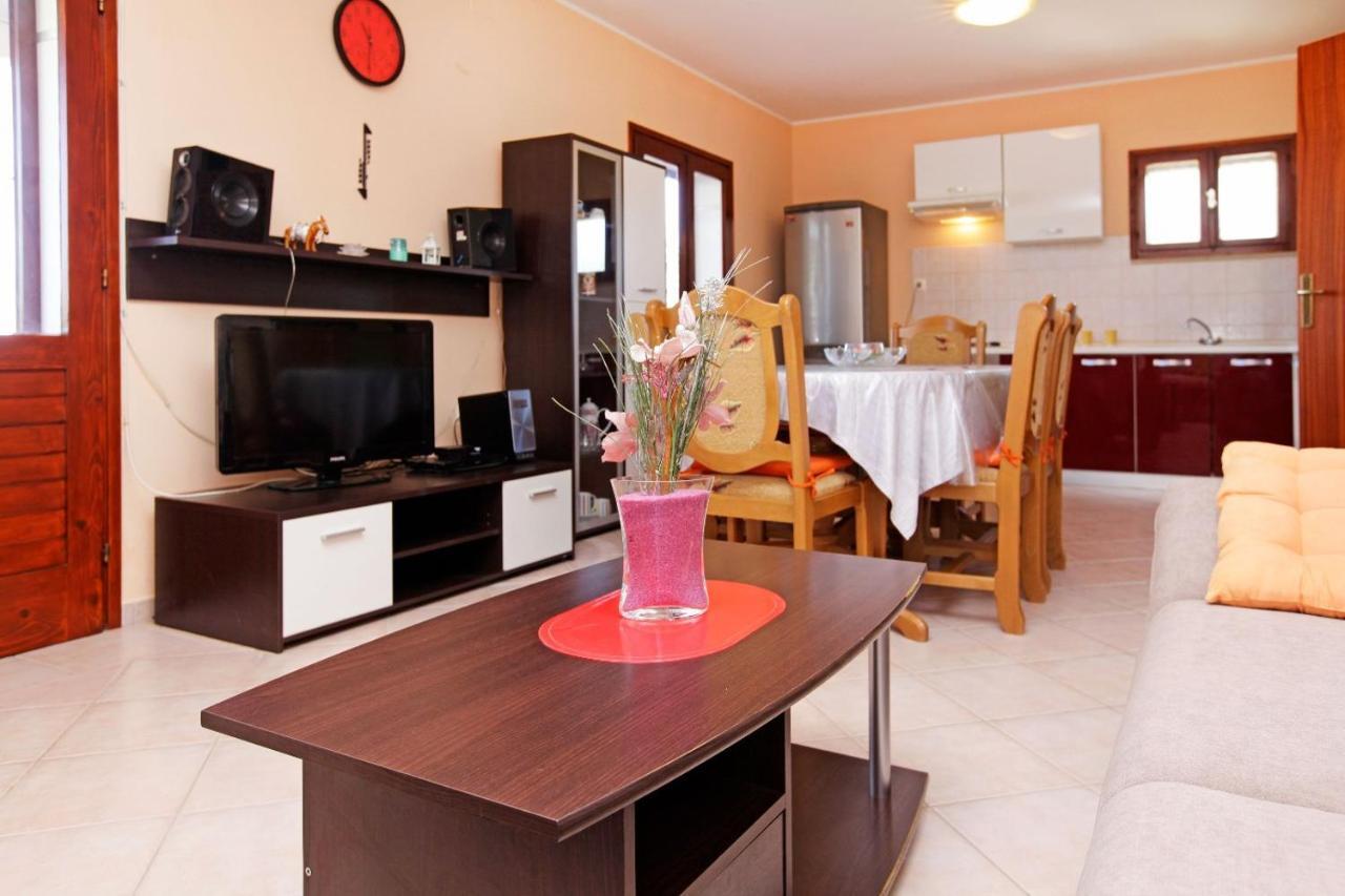Villa Olive'S Garden House Vela Luka Esterno foto